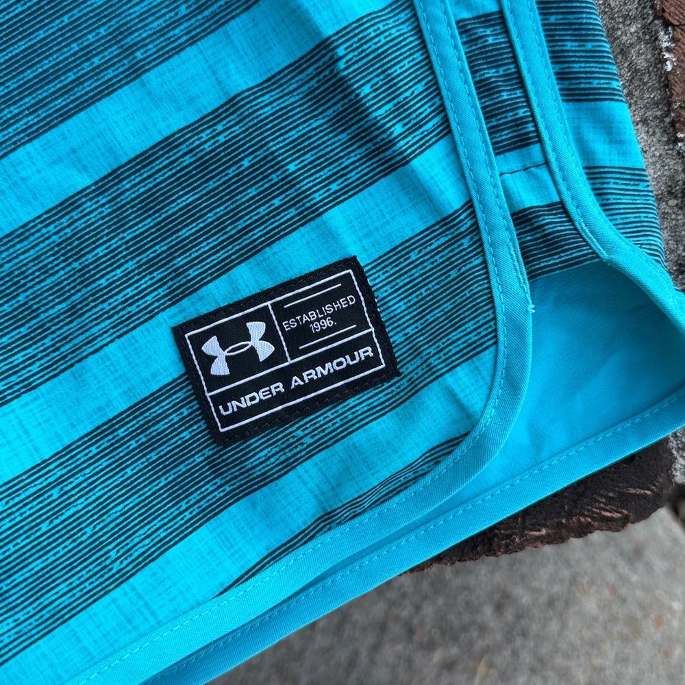 Under Armour Teal and Black Striped board Shorts size 34 - Picture 2 of 6